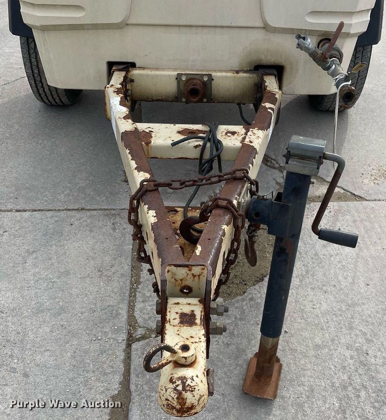 image for item LJ9566 2007 Ingersoll Rand P185WJD  air compressor