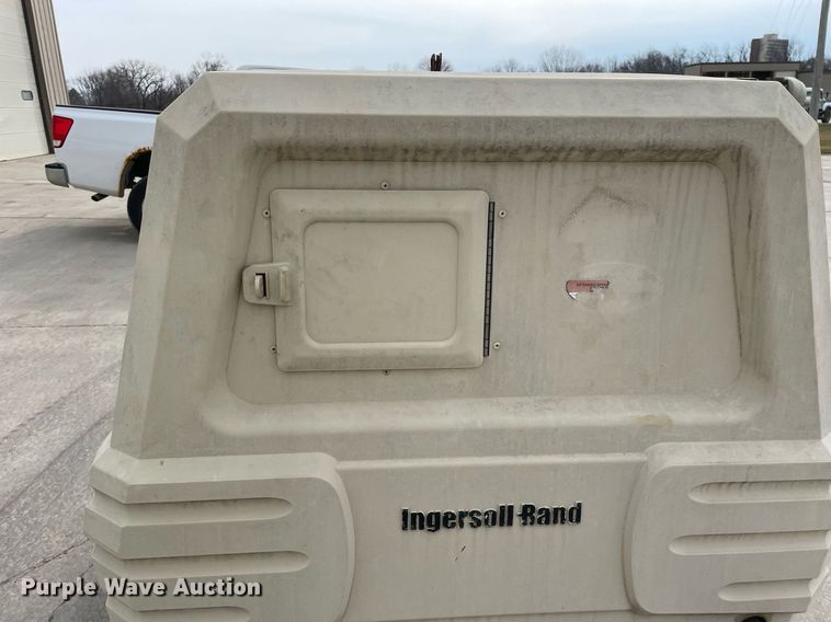 image for item LJ9566 2007 Ingersoll Rand P185WJD  air compressor