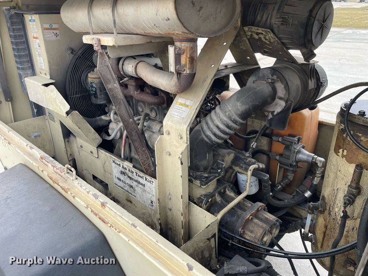 image for item LJ9566 2007 Ingersoll Rand P185WJD  air compressor