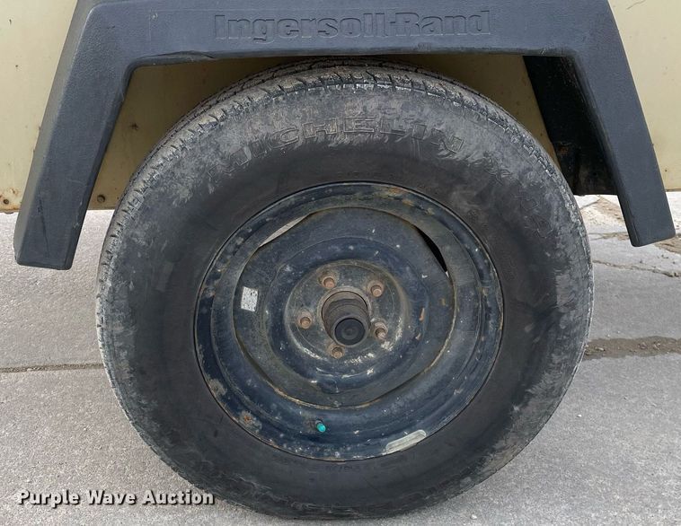 image for item LJ9566 2007 Ingersoll Rand P185WJD  air compressor