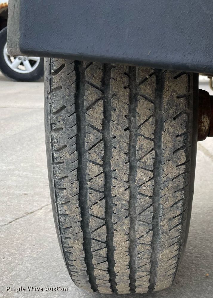 image for item LJ9566 2007 Ingersoll Rand P185WJD  air compressor