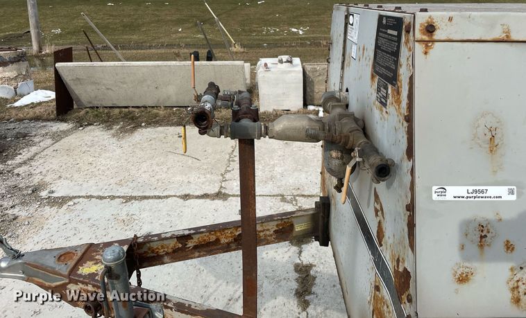 image for item LJ9567 1995 Leroi Q185DJ-E  air compressor