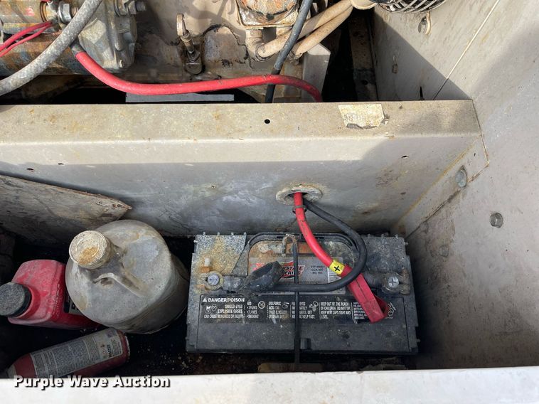 image for item LJ9567 1995 Leroi Q185DJ-E  air compressor