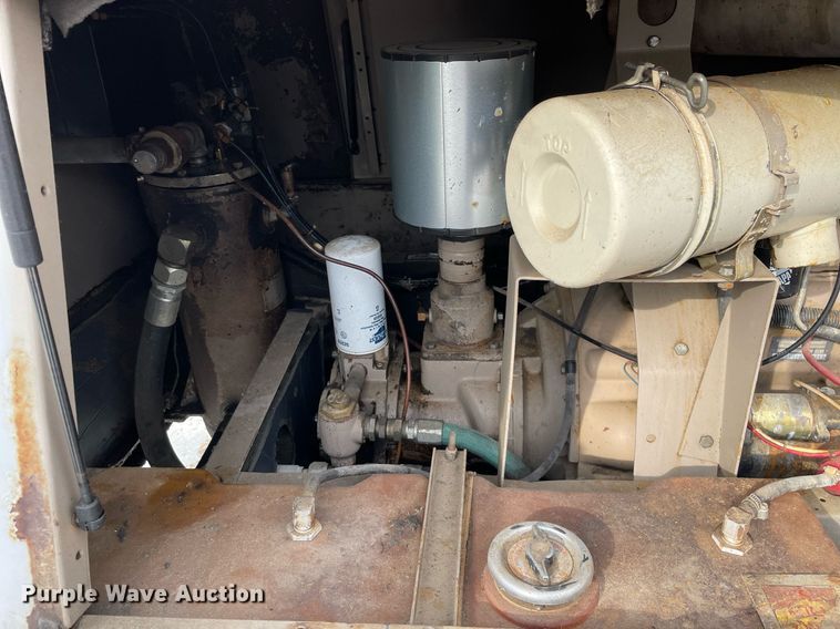 image for item LJ9567 1995 Leroi Q185DJ-E  air compressor