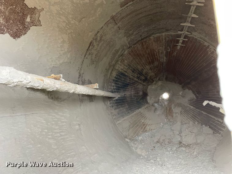 image for item LJ9569 C&W MFG CP305  cement silo