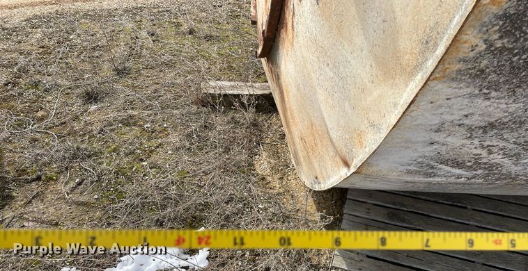 image for item LJ9569 C&W MFG CP305  cement silo