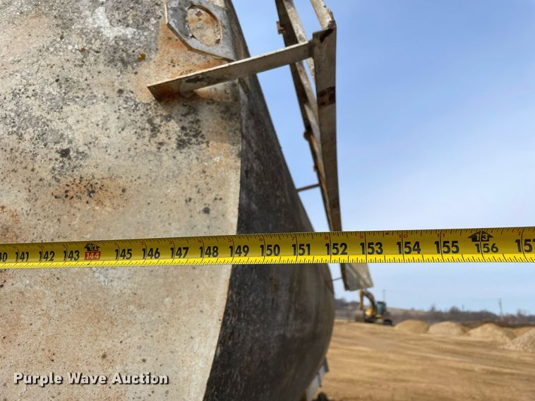 image for item LJ9569 C&W MFG CP305  cement silo