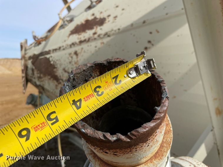 image for item LJ9569 C&W MFG CP305  cement silo