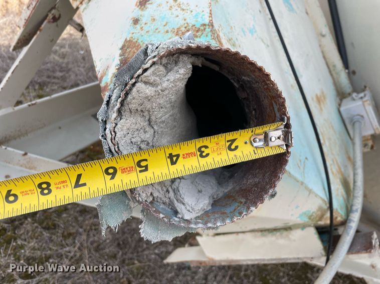 image for item LJ9569 C&W MFG CP305  cement silo