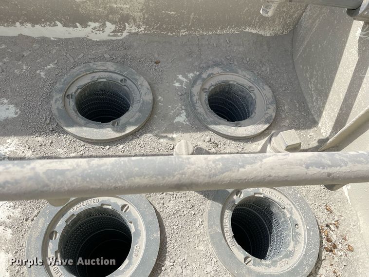 image for item LJ9569 C&W MFG CP305  cement silo