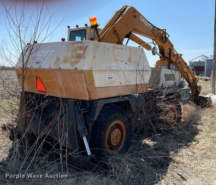 image for item LJ9571 Drott 40 BYR  wheeled excavator