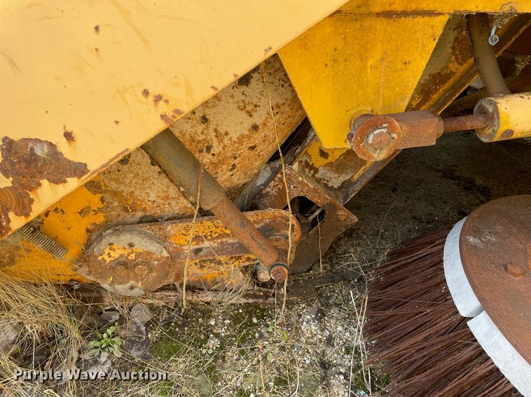 image for item LJ9572 Elgin Pelican  street sweeper