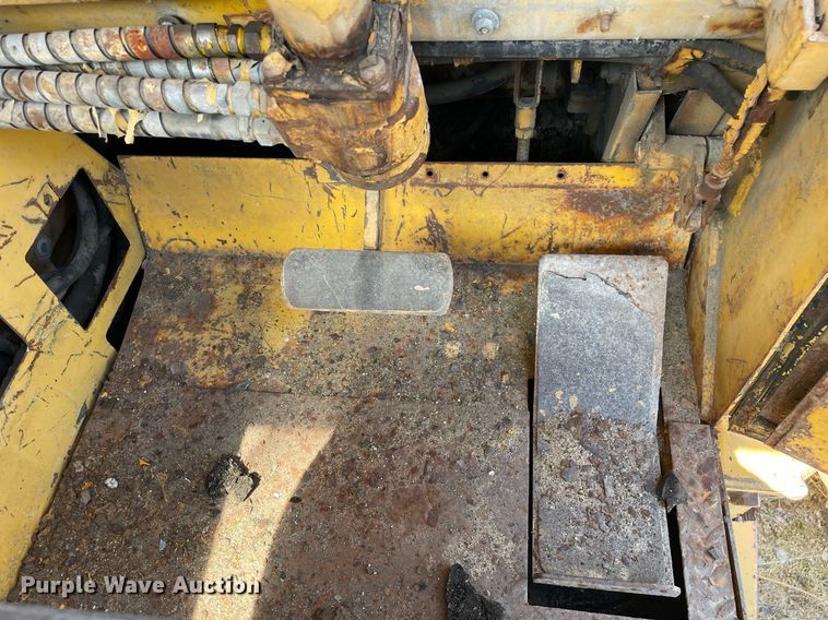 image for item LJ9572 Elgin Pelican  street sweeper