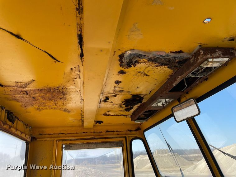 image for item LJ9572 Elgin Pelican  street sweeper