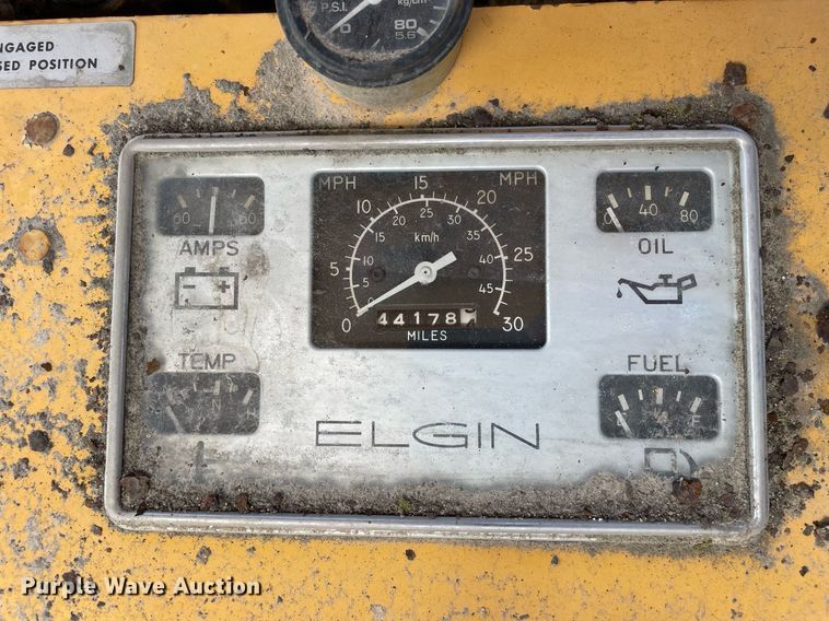 image for item LJ9572 Elgin Pelican  street sweeper