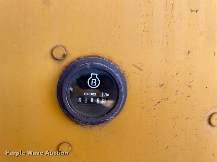 image for item LJ9572 Elgin Pelican  street sweeper