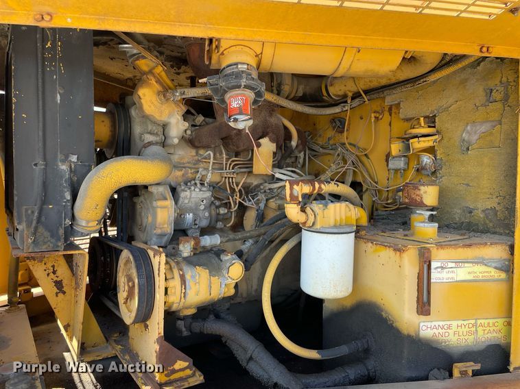 image for item LJ9572 Elgin Pelican  street sweeper