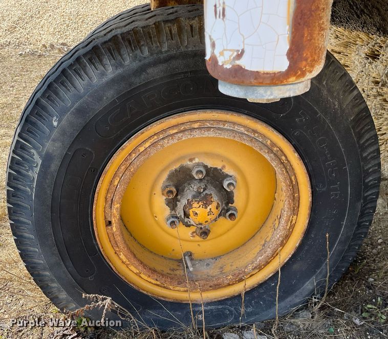 image for item LJ9572 Elgin Pelican  street sweeper