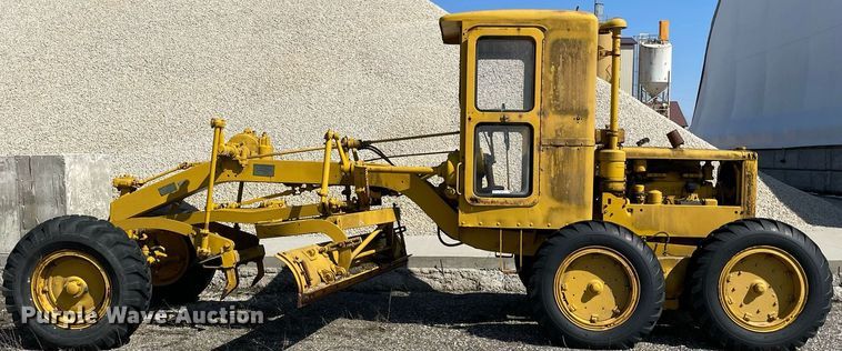 image for item LJ9573 Caterpillar  rigid frame motor grader