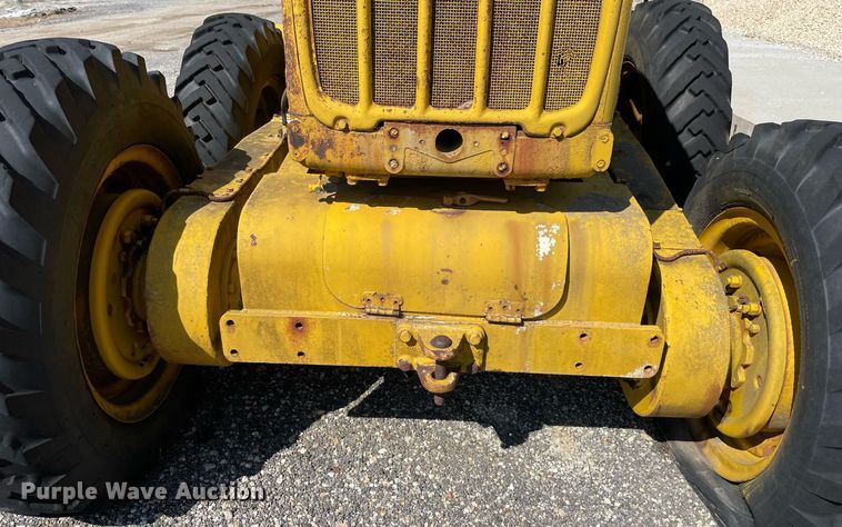 image for item LJ9573 Caterpillar  rigid frame motor grader