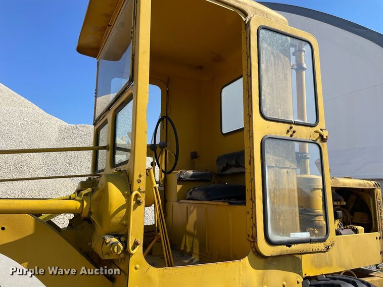 image for item LJ9573 Caterpillar  rigid frame motor grader