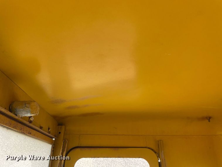 image for item LJ9573 Caterpillar  rigid frame motor grader