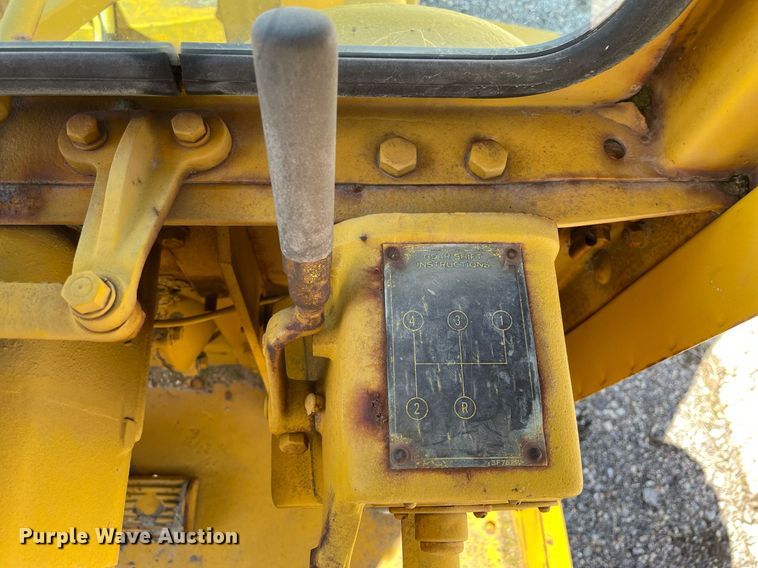 image for item LJ9573 Caterpillar  rigid frame motor grader