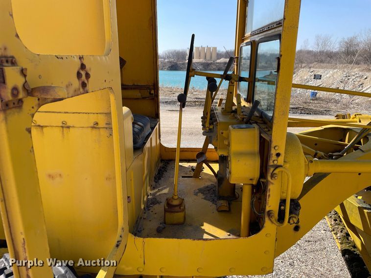 image for item LJ9573 Caterpillar  rigid frame motor grader