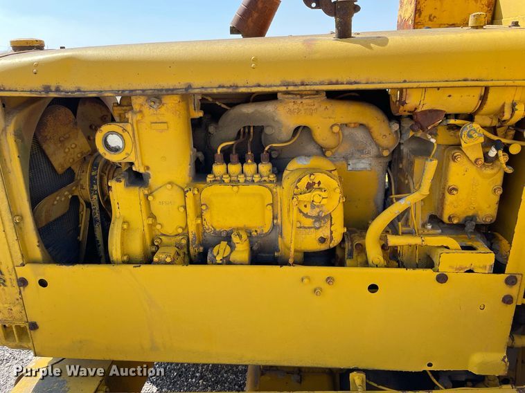 image for item LJ9573 Caterpillar  rigid frame motor grader