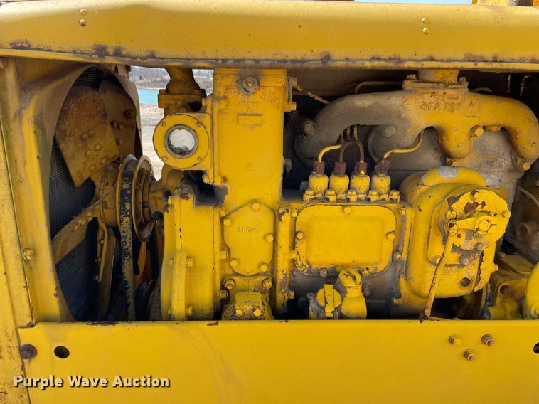 image for item LJ9573 Caterpillar  rigid frame motor grader