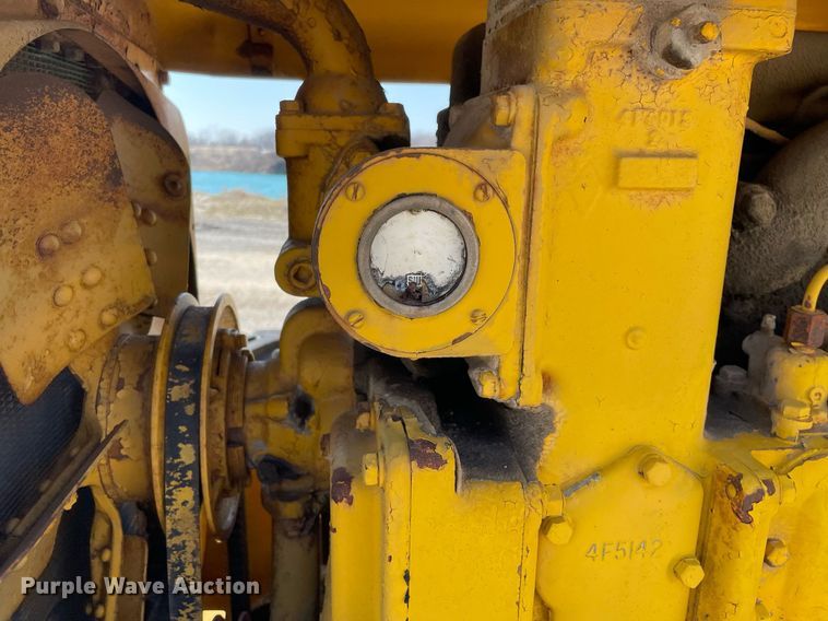 image for item LJ9573 Caterpillar  rigid frame motor grader