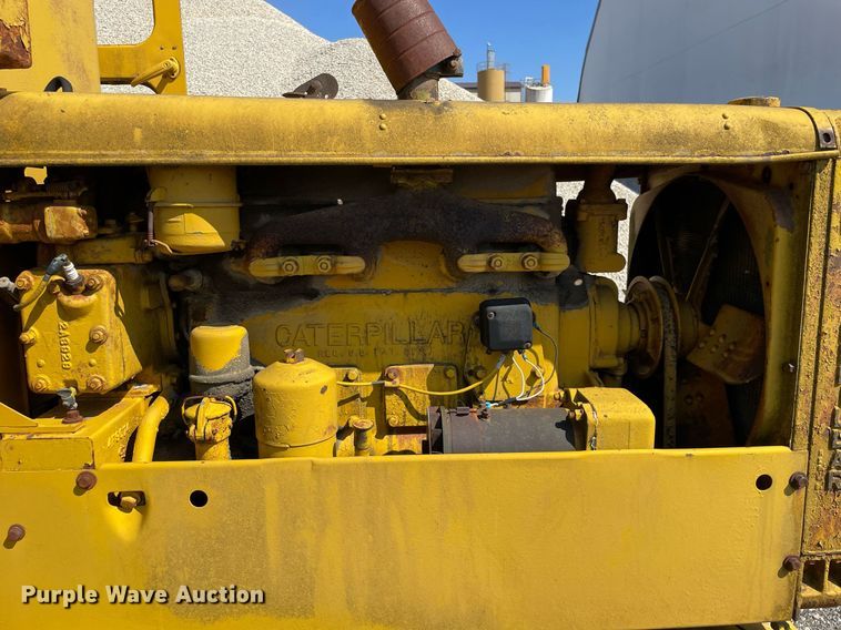 image for item LJ9573 Caterpillar  rigid frame motor grader