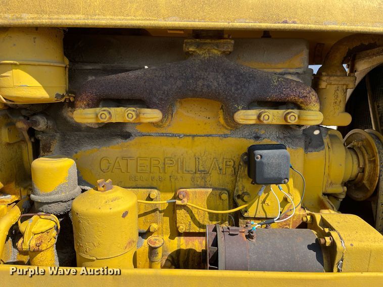 image for item LJ9573 Caterpillar  rigid frame motor grader