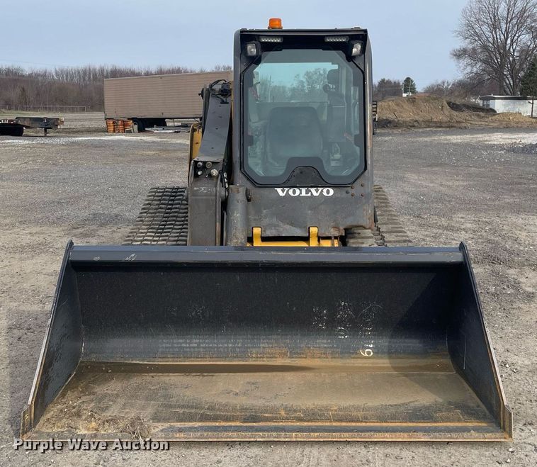 image for item LJ9575 Volvo MC125C  tracked skid steer loader