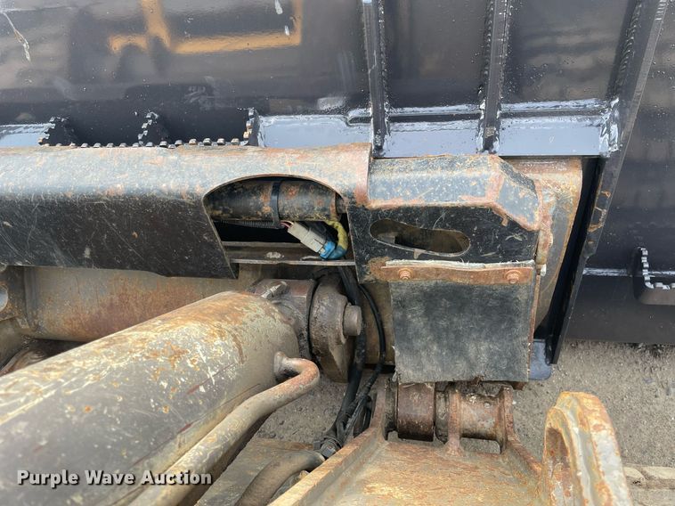 image for item LJ9575 Volvo MC125C  tracked skid steer loader