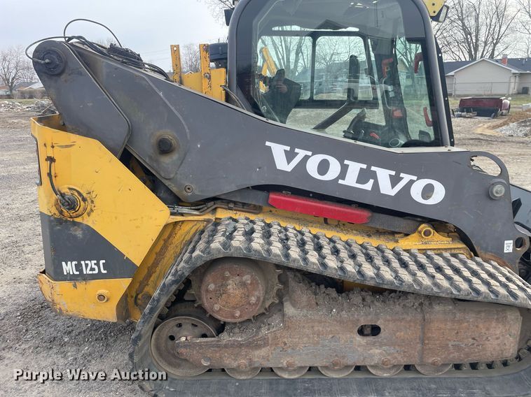 image for item LJ9575 Volvo MC125C  tracked skid steer loader