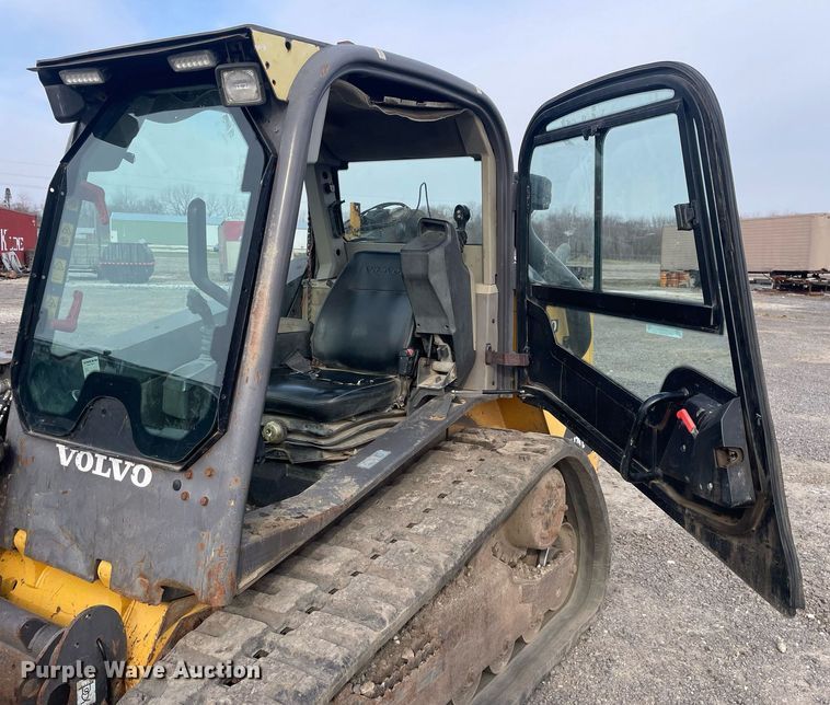 image for item LJ9575 Volvo MC125C  tracked skid steer loader