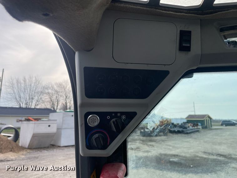 image for item LJ9575 Volvo MC125C  tracked skid steer loader