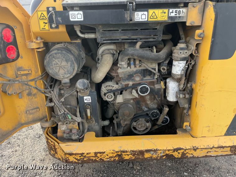 image for item LJ9575 Volvo MC125C  tracked skid steer loader