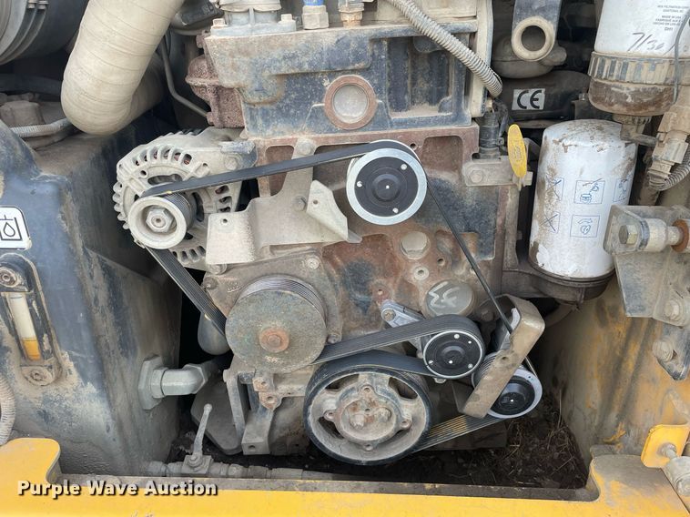 image for item LJ9575 Volvo MC125C  tracked skid steer loader