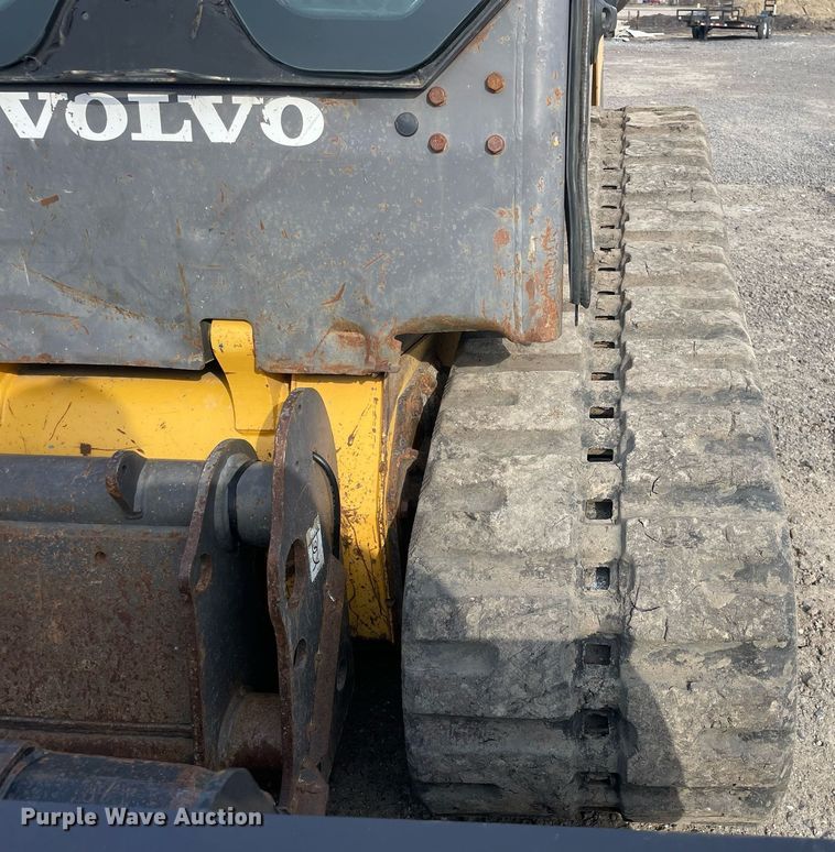 image for item LJ9575 Volvo MC125C  tracked skid steer loader