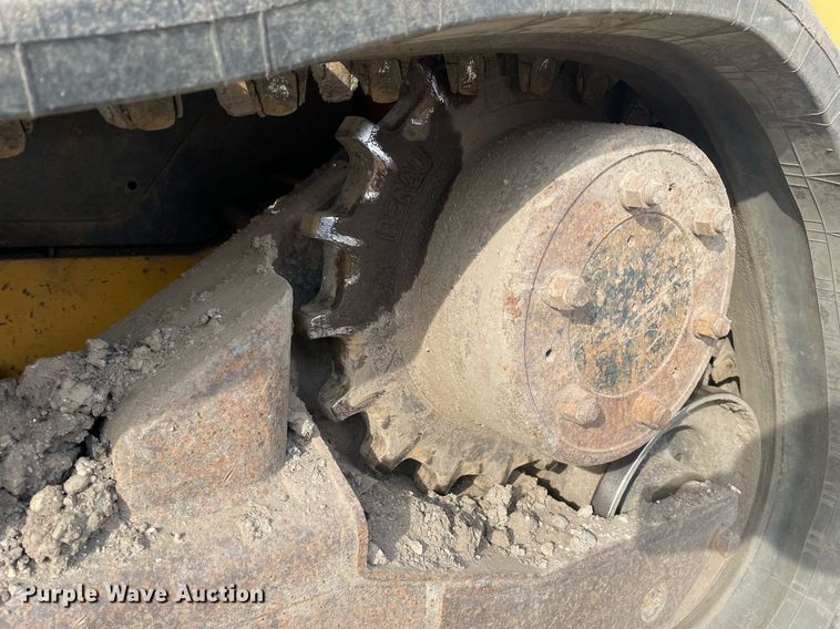 image for item LJ9575 Volvo MC125C  tracked skid steer loader