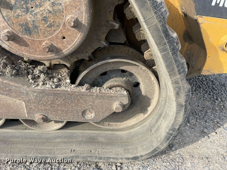 image for item LJ9575 Volvo MC125C  tracked skid steer loader