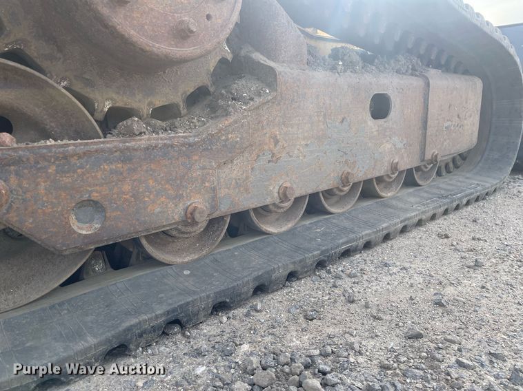 image for item LJ9575 Volvo MC125C  tracked skid steer loader