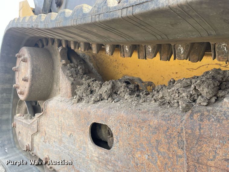 image for item LJ9575 Volvo MC125C  tracked skid steer loader