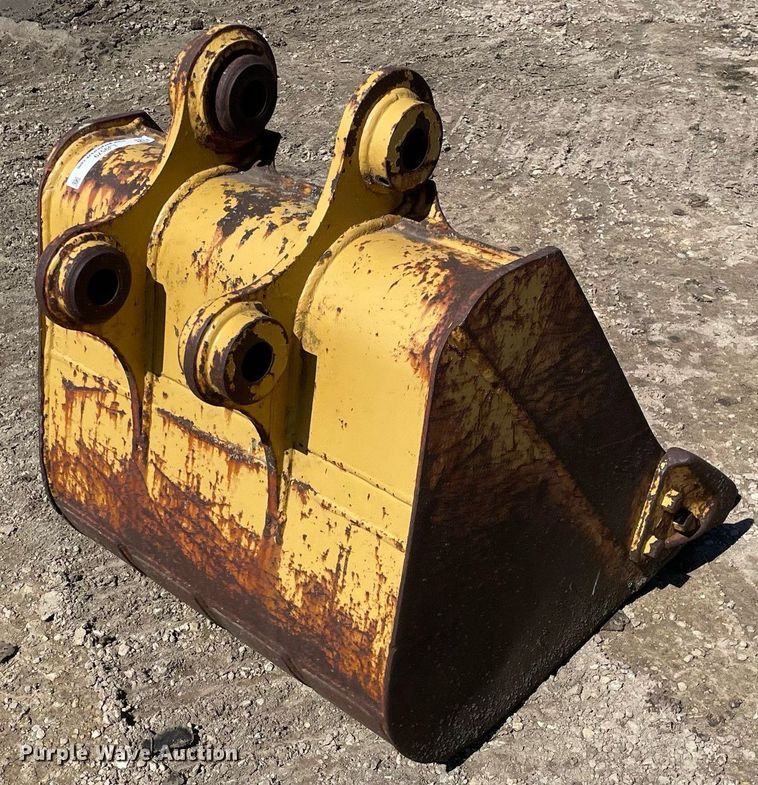 image for item LJ9579 32" W excavator bucket