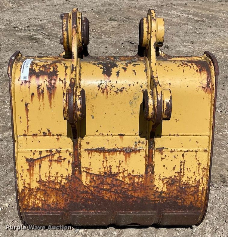 image for item LJ9579 32" W excavator bucket