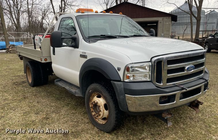 image for item LJ9595 2006 Ford F450 Super Duty XLT  flatbed truck