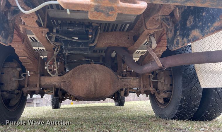 image for item LJ9595 2006 Ford F450 Super Duty XLT  flatbed truck