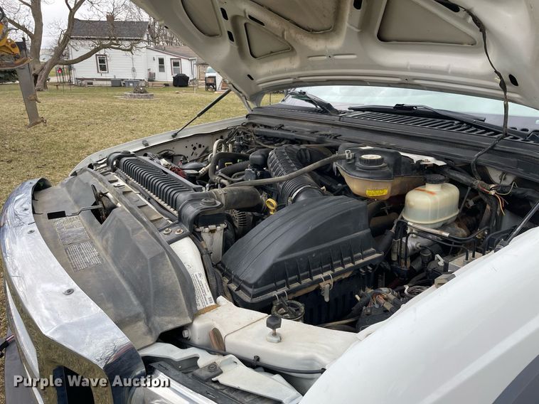 image for item LJ9595 2006 Ford F450 Super Duty XLT  flatbed truck